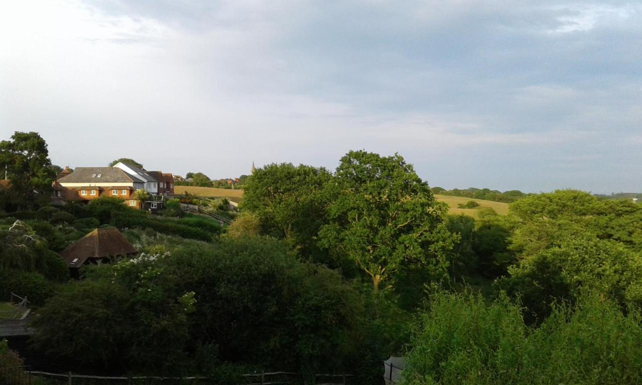 Woodpeckers Cottage B&B Pett Екстериор снимка