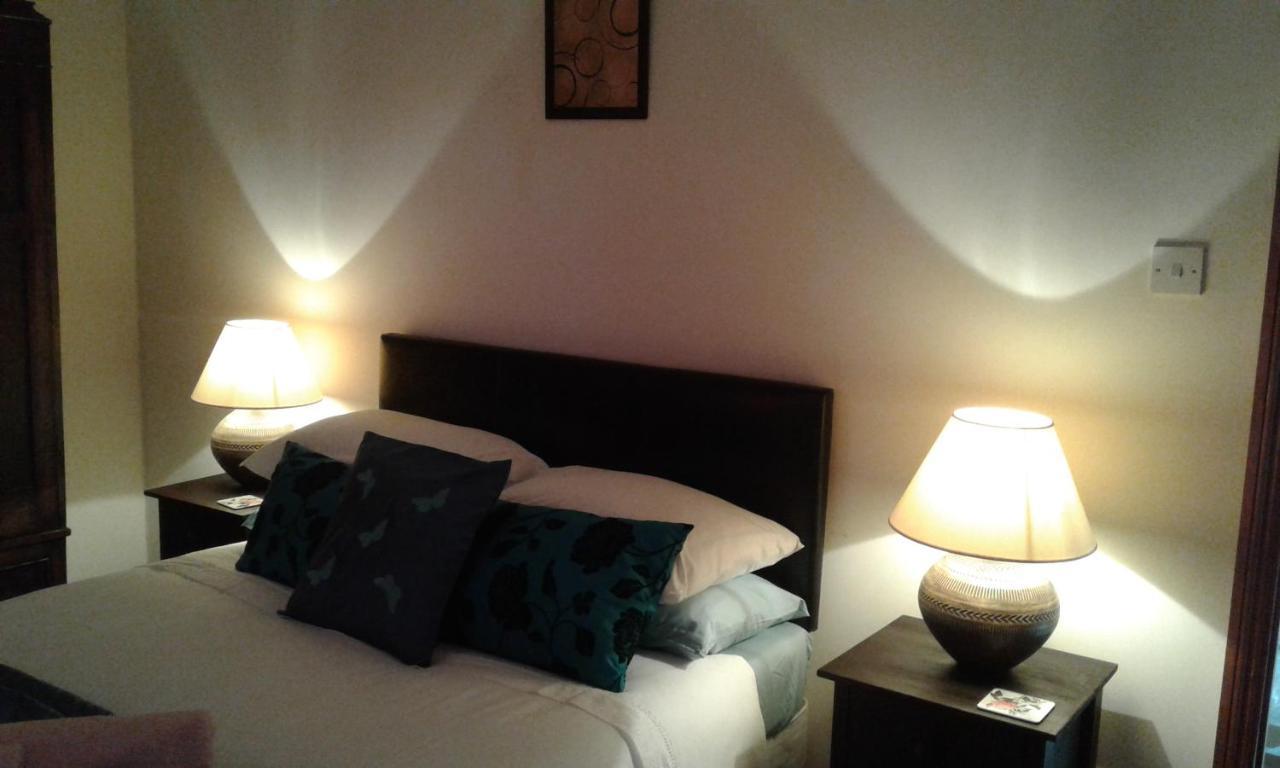 Woodpeckers Cottage B&B Pett Екстериор снимка